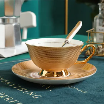 Porcelana europea taza de Café plato pequeño de lujo té de la tarde set creativo perfumado de la taza de té exquisita taza de Café establecer