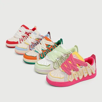 OKKO Nuevos Zapatos de Mujer de Fuego Fruta del Dragón de Color de Moda de la Calle de Rodaje Hip Hop Y2K Versátil Carta de Patín Zapato Casual